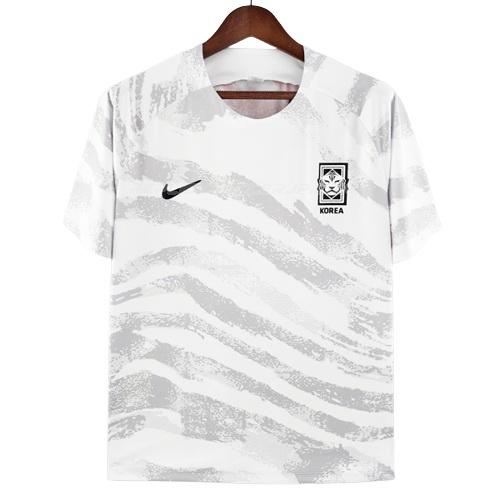 ナイキ 韓国 2022 白い プラクティスシャツ